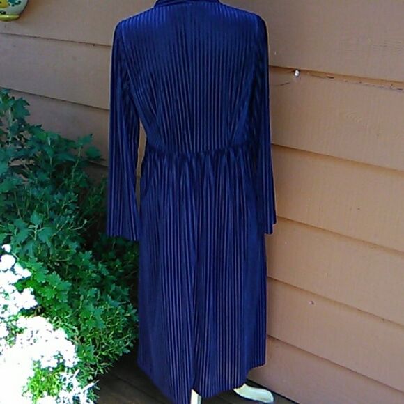 Qian Mo Ge Dress in Navy Blue - Picture 4 of 8